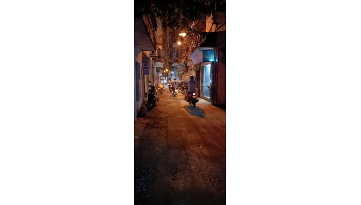 Ngon - bổ - rẻ - giá đầu tư - Bán đất tặng nhà ngõ 211 Khương Trung - 70m2, mặt tiền 3.52m, 4.2 tỷ